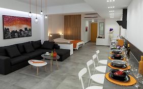 Hermes Apartments